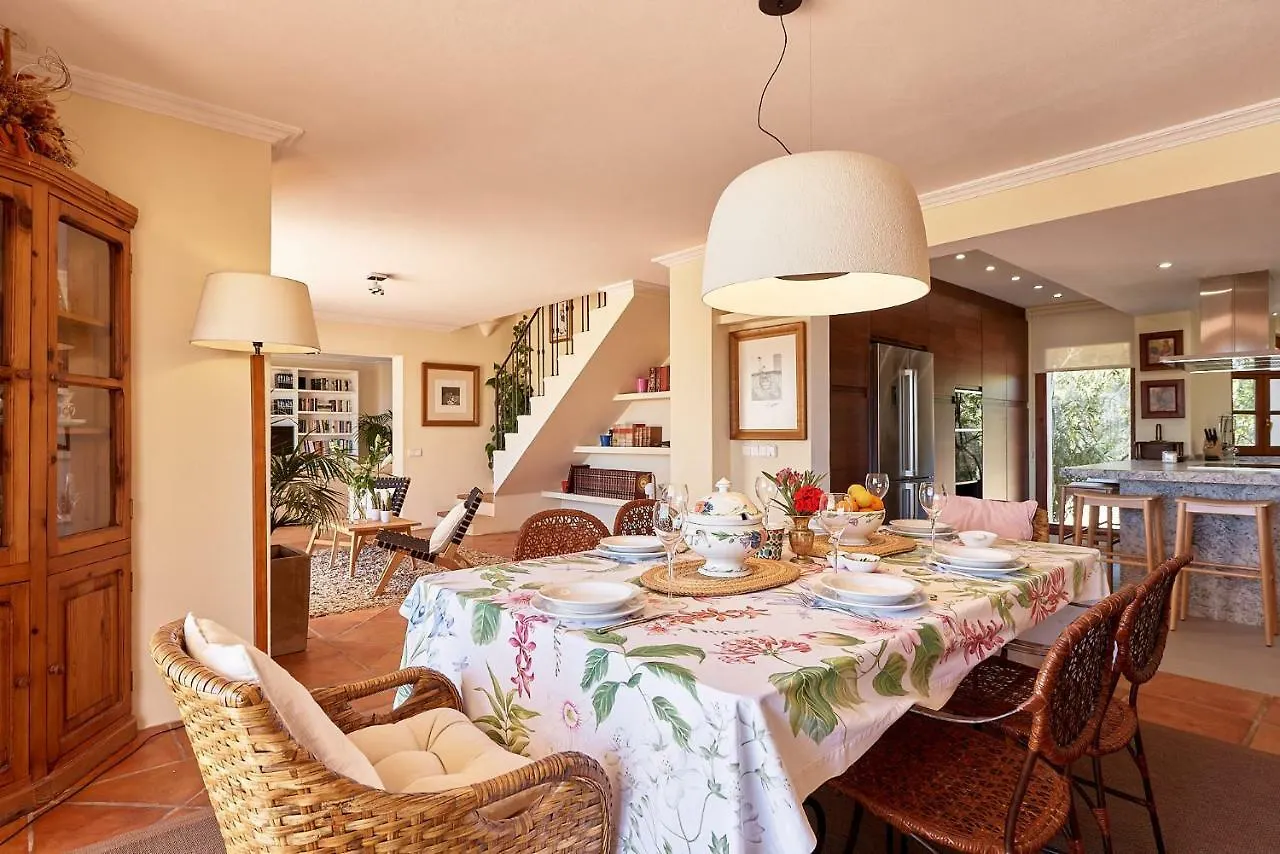 Villa Arcadia Sant Jordi de ses Salines 펜션